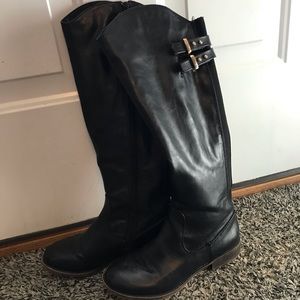 Cute Black Fergalicious Boots size 6